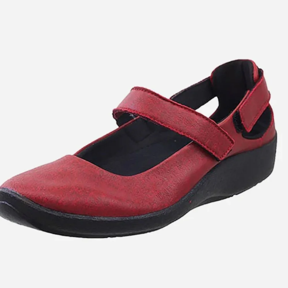 NEW Arcopedico L51 Cherry Red Vegan Leather Mary Jane's Supportive Vegan 41 10.5